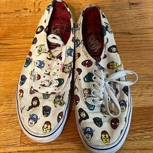Vans x MARVEL Avengers low tops
